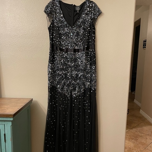 Adrianna Papell Dresses & Skirts - NWT Adrianna Papell Formal Gown Gunmetal & Black